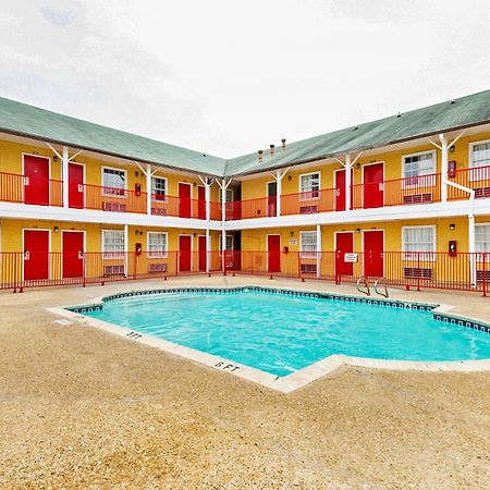 Oyo Hotel San Antonio Lackland Near Seaworld Ngoại thất bức ảnh
